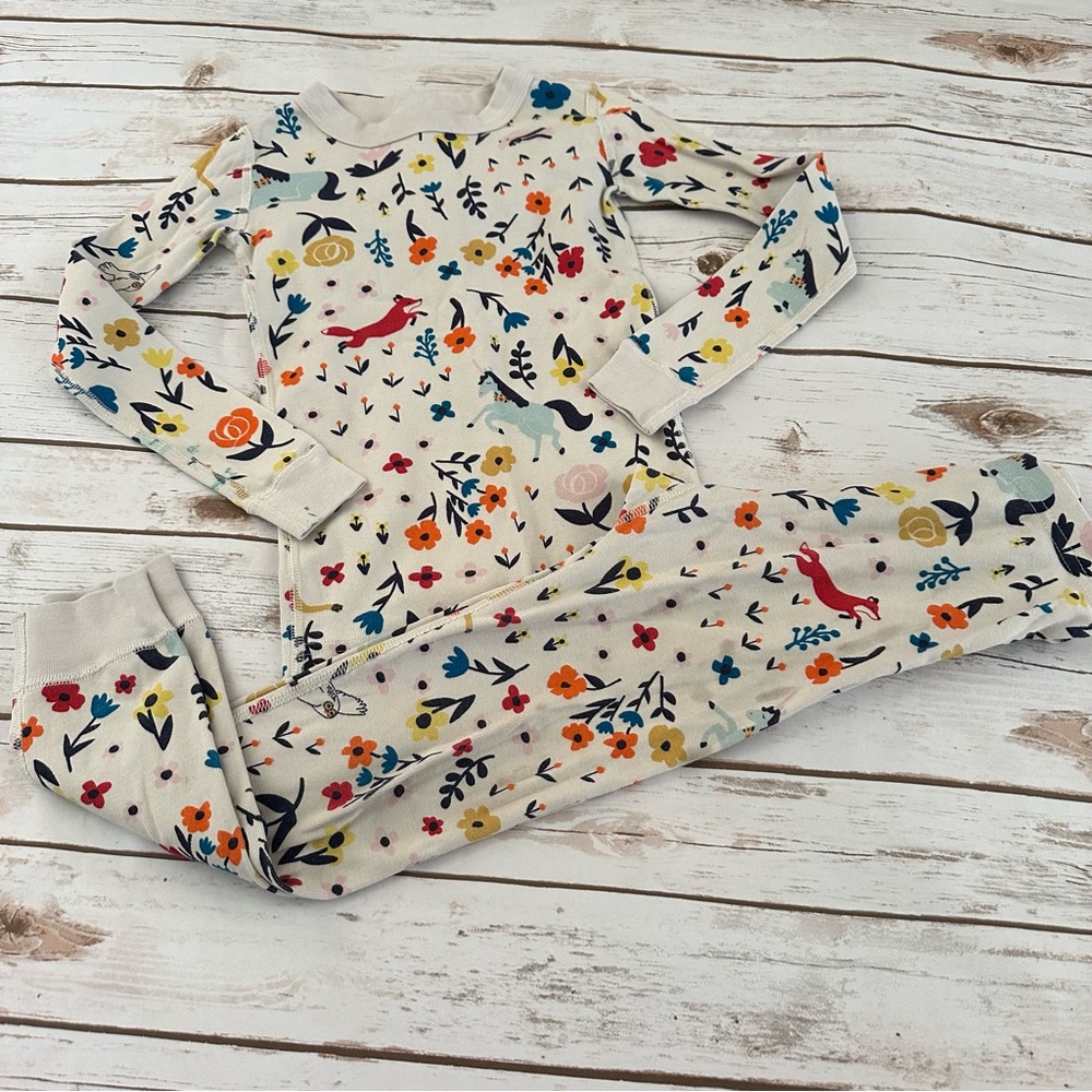 Hanna unicorn pajamas